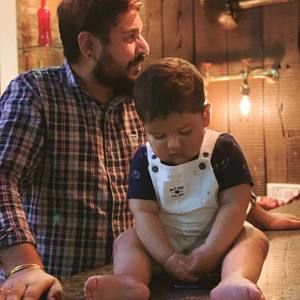 Meet your Posher, Akash